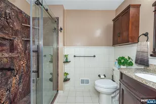 540 Holly Ct, Mahwah, NJ 07430 - Photo 8