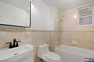 533 S Clinton St, East Orange, NJ 07018 - Photo 16