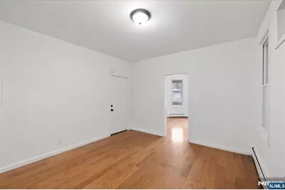 533 Clinton Street, East Orange, NJ 07018 - Photo 14