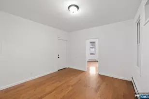 533 S Clinton St, East Orange, NJ 07018 - Photo 14