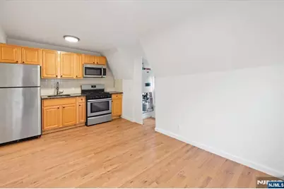 533 Clinton Street, East Orange, NJ 07018 - Photo 28