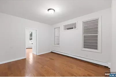 533 Clinton Street, East Orange, NJ 07018 - Photo 8