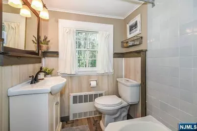 39 Circle Avenue, Wayne, NJ 07470 - Photo 26