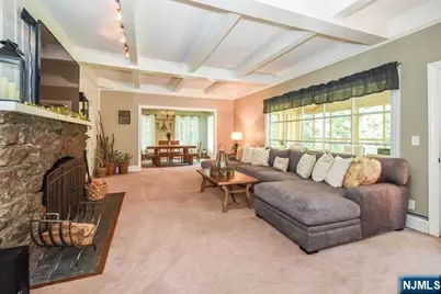 39 Circle Avenue, Wayne, NJ 07470 - Photo 2