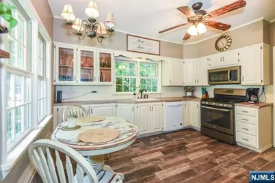 39 Circle Avenue, Wayne, NJ 07470 - Photo 14