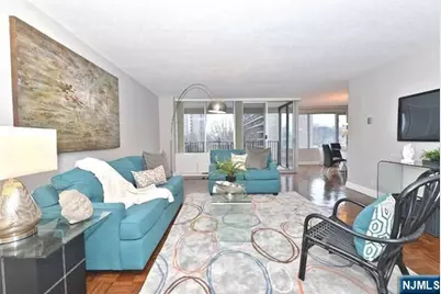5 Horizon Road 203 #203, Fort Lee, NJ 07024 - Photo 6