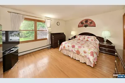 23-16 Ward, Fair Lawn, NJ 07410 - Photo 12