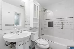 40 Oakdene Ave B, Palisades Park, NJ 07650 - Photo 38
