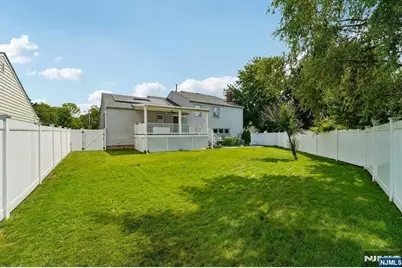 12 Manning Road, Paramus, NJ 07652 - Photo 28