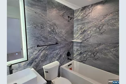 1047 Anderson Avenue B #B, Fort Lee, NJ 07024 - Photo 24