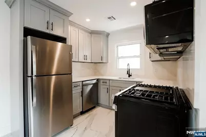 453 8th Street, Palisades Park, NJ 07650 - Photo 32