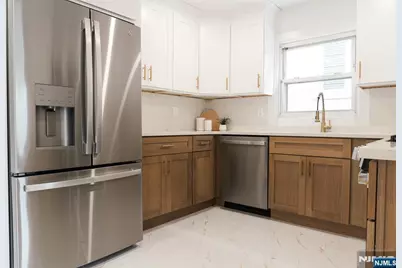 453 8th Street, Palisades Park, NJ 07650 - Photo 14