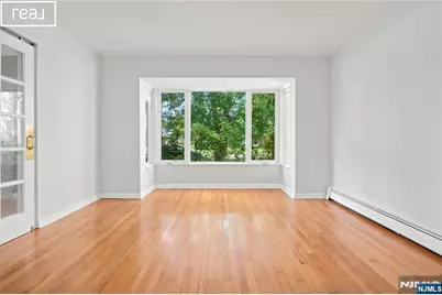 253 McElroy Avenue, Fort Lee, NJ 07024 - Photo 14