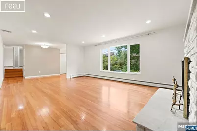 253 McElroy Avenue, Fort Lee, NJ 07024 - Photo 10