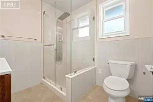 253 McElroy Ave, Fort Lee, NJ 07024 - Photo 26