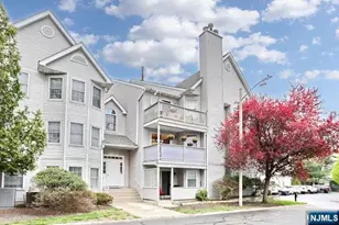 101 Quartz Ln, Paterson, NJ 07501 - Photo 24