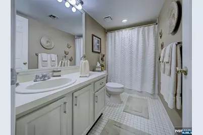 101 Quartz Lane, Paterson, NJ 07501 - Photo 18