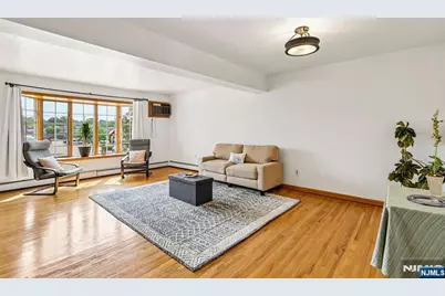 33 Henry Place B2 #B2, Hackensack, NJ 07601 - Photo 1
