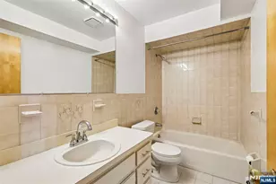 33 Henry Pl B2, Hackensack, NJ 07601 - Photo 12