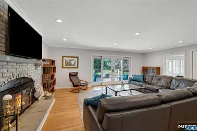 98 Walnut Street, Oakland, NJ 07436 - Photo 6
