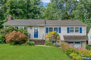 98 Walnut St, Oakland, NJ 07436 - Photo 1