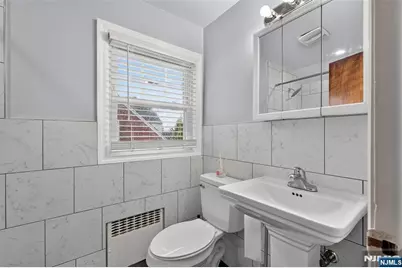 7 Glenwood Avenue, Leonia, NJ 07605 - Photo 18