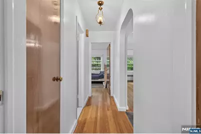 7 Glenwood Avenue, Leonia, NJ 07605 - Photo 10