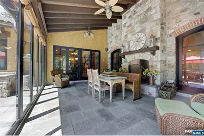 900 Laurie Lane, Franklin Lakes, NJ 07417 - Photo 20