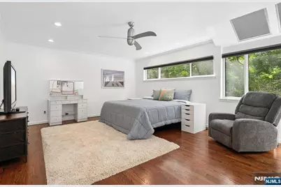 300 Pond Court 5E #5E, Washington Township, NJ 07676 - Photo 22