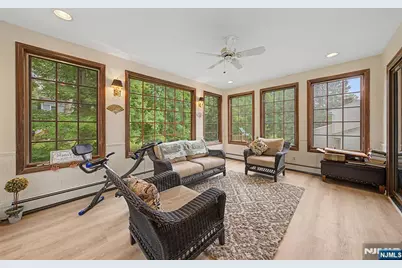 34 Cavell Place, Caldwell, NJ 07006 - Photo 6