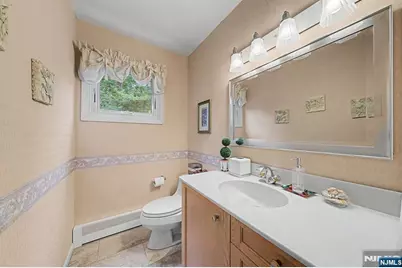 34 Cavell Place, Caldwell, NJ 07006 - Photo 24