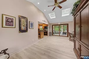 34 Cavell Pl, Caldwell, NJ 07006 - Photo 8