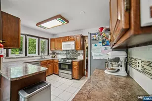 249 Knickerbocker Rd, Englewood, NJ 07631 - Photo 12