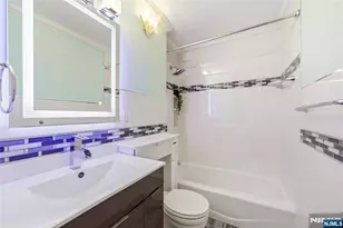 2077 Center Ave 20F, Fort Lee, NJ 07024 - Photo 8