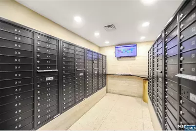 2077 Center Avenue 20F #20F, Fort Lee, NJ 07024 - Photo 22