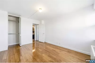 2077 Center Avenue 20F #20F, Fort Lee, NJ 07024 - Photo 12