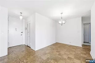 2077 Center Ave 20F, Fort Lee, NJ 07024 - Photo 4