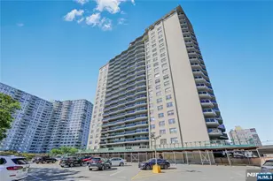 2077 Center Ave 20F, Fort Lee, NJ 07024 - Photo 46