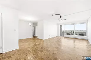 2077 Center Ave 20F, Fort Lee, NJ 07024 - Photo 2