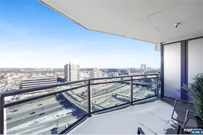 2077 Center Avenue 20F #20F, Fort Lee, NJ 07024 - Photo 16