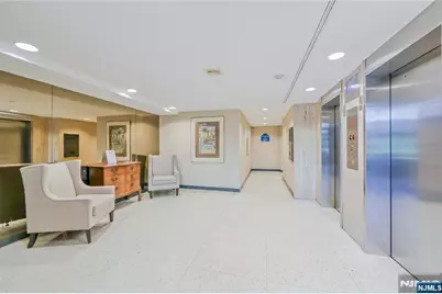 2077 Center Avenue 20F #20F, Fort Lee, NJ 07024 - Photo 32
