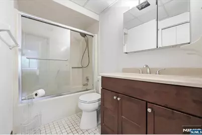 279 Clark Street A15 #A15, Hackensack, NJ 07601 - Photo 8