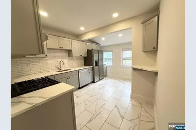 46 Brookfield Road 1 #1, Montclair, NJ 07043 - Photo 2