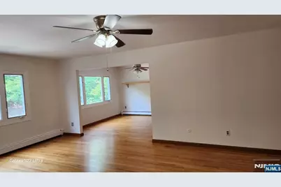 334 6th Street 1st Floor #1st floor, Palisades Park, NJ 07650 - Photo 6