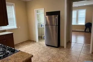 22 Pershing Pl 2 Left, North Arlington, NJ 07031 - Photo 4