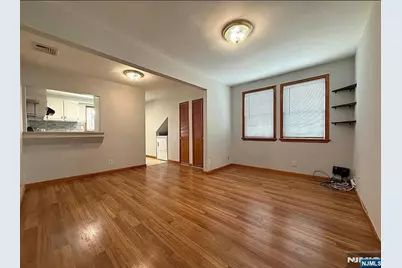 446 Post Avenue, Lyndhurst Township, NJ 07071 - Photo 14