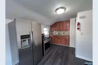14 Edward Court, Lodi, NJ 07644 - Photo 2