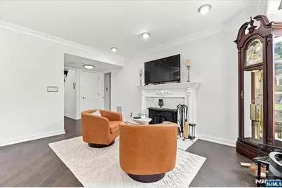 19 Hillside Road, Manalapan Township, NJ 07726 - Photo 10