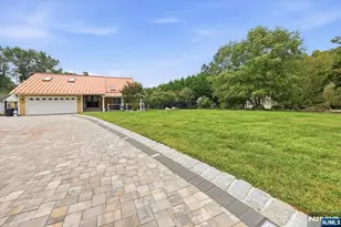 19 Hillside Rd, Manalapan Township, NJ 07726 - Photo 40
