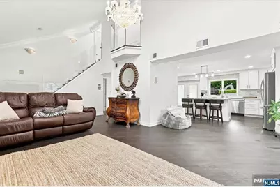 19 Hillside Road, Manalapan Township, NJ 07726 - Photo 2
